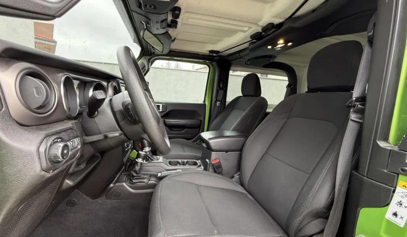
								Jeep Wrangler SPORT 2.0l full									