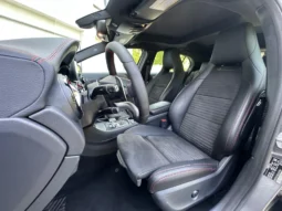 
										Mercedes-Benz GLA 45 AMG full									