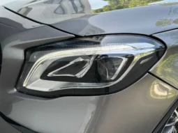 
										Mercedes-Benz GLA 45 AMG full									
