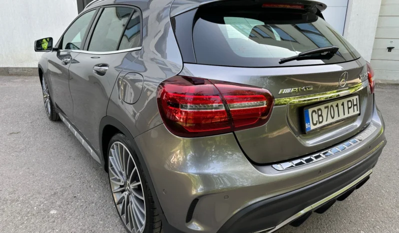 
								Mercedes-Benz GLA 45 AMG full									