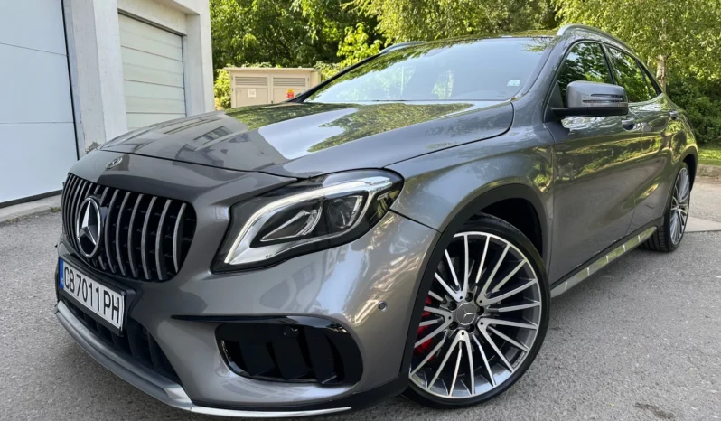 
								Mercedes-Benz GLA 45 AMG full									