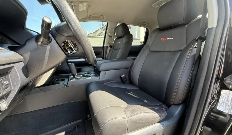 
								Toyota Tundra 5.7L V8 CREW MAX AWD FACELIFT full									
