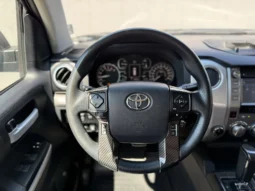 
										Toyota Tundra 5.7L V8 CREW MAX AWD FACELIFT full									