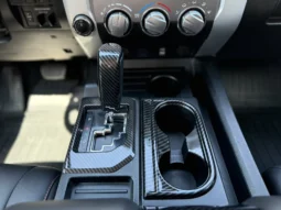 
										Toyota Tundra 5.7L V8 CREW MAX AWD FACELIFT full									