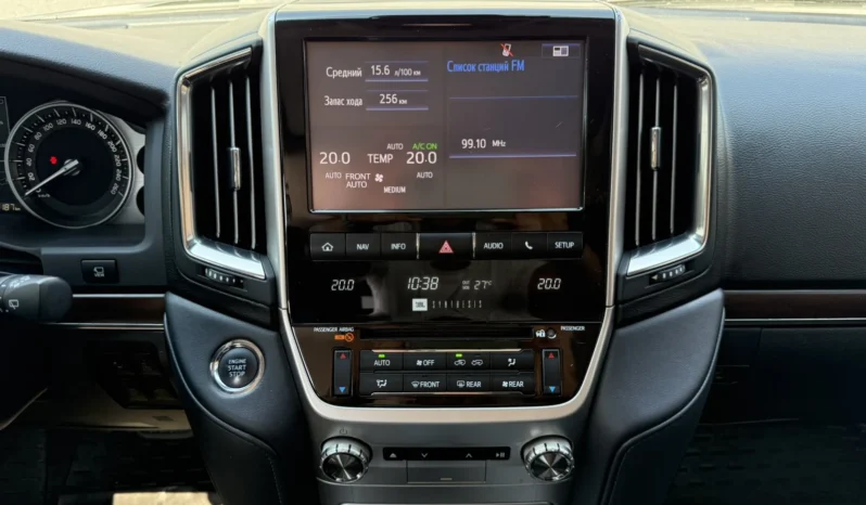 
								Toyota Land cruiser 200 4.5L V8 full									
