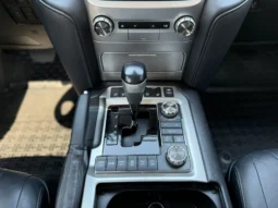 
										Toyota Land cruiser 200 4.5L V8 full									