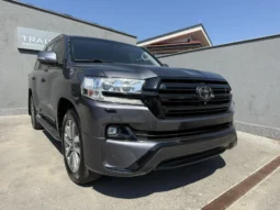
										Toyota Land cruiser 200 4.5L V8 full									