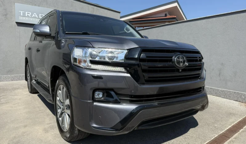 
								Toyota Land cruiser 200 4.5L V8 full									