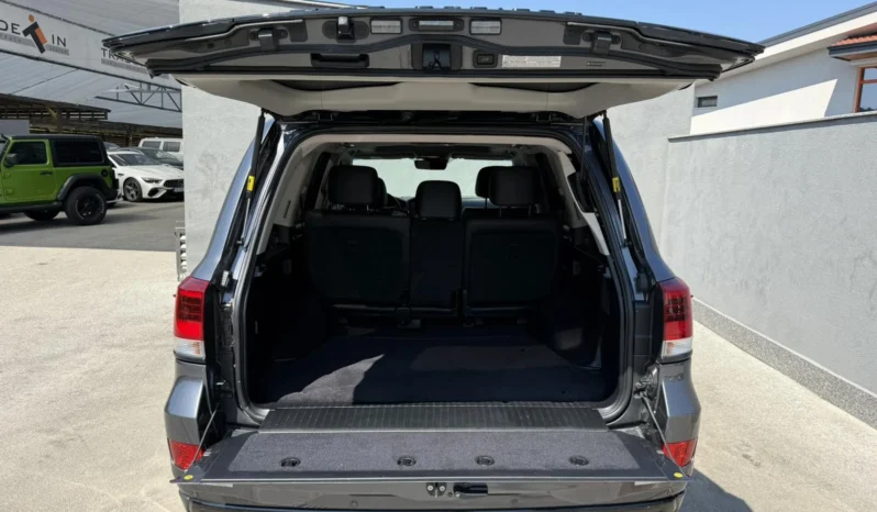
								Toyota Land cruiser 200 4.5L V8 full									