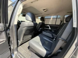 
										Toyota Land cruiser 200 4.5L V8 full									