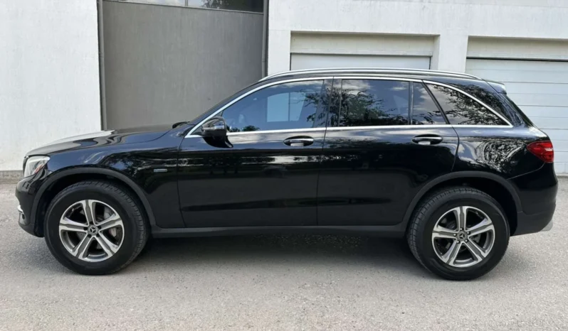 
								Mercedes-Benz GLC 350 e / Plug-in Hybrid full									