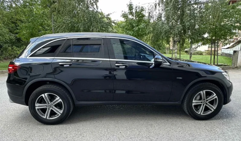 
								Mercedes-Benz GLC 350 e / Plug-in Hybrid full									