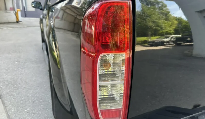 
								Nissan Navara 2.5DCI / HARD TOP full									
