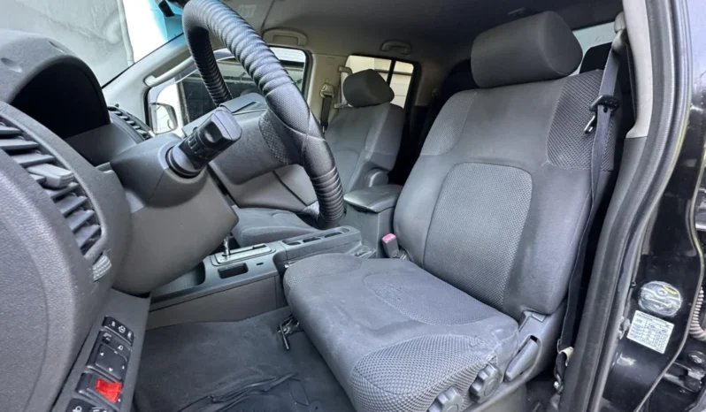
								Nissan Navara 2.5DCI / HARD TOP full									