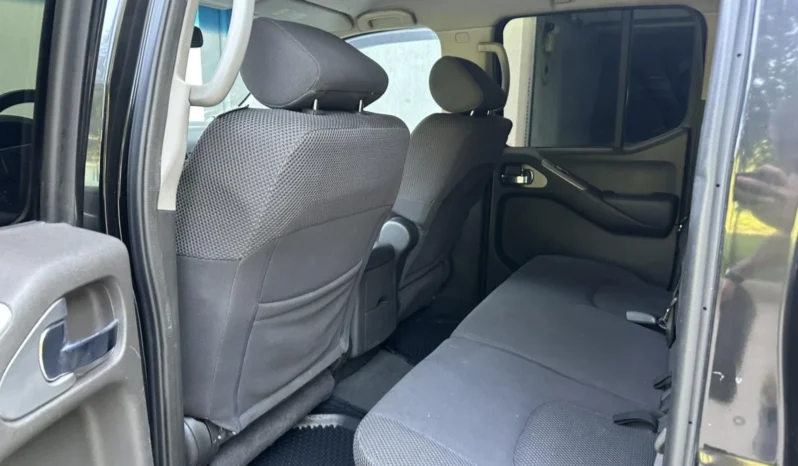 
								Nissan Navara 2.5DCI / HARD TOP full									