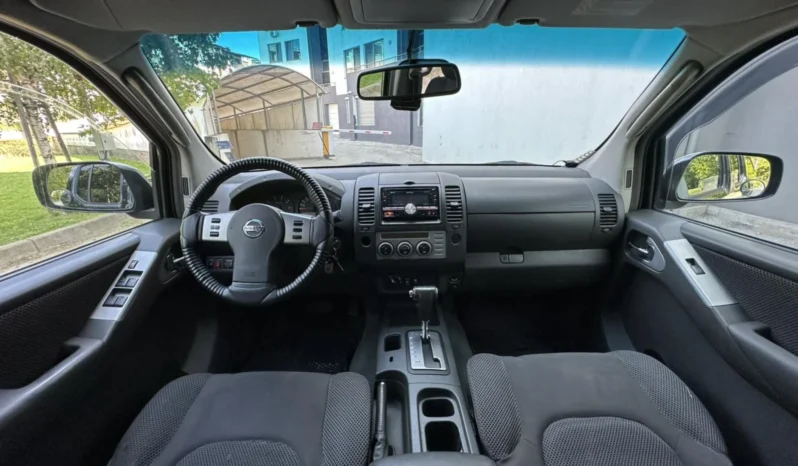 
								Nissan Navara 2.5DCI / HARD TOP full									