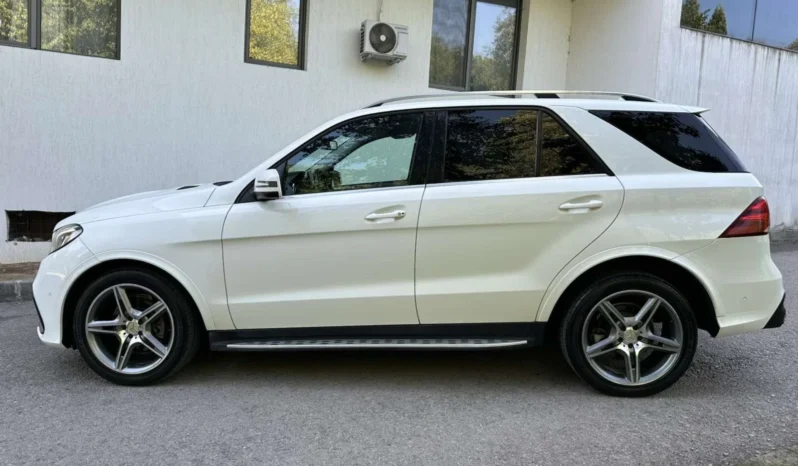 
								Mercedes-Benz GLE 350 4-MATIC / AMG OPTIC / 360 КАМЕРИ full									