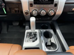 
										Toyota Tundra 5.7L DOUBLE CAB AWD full									