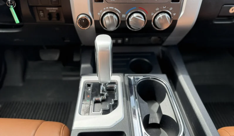 
								Toyota Tundra 5.7L DOUBLE CAB AWD full									