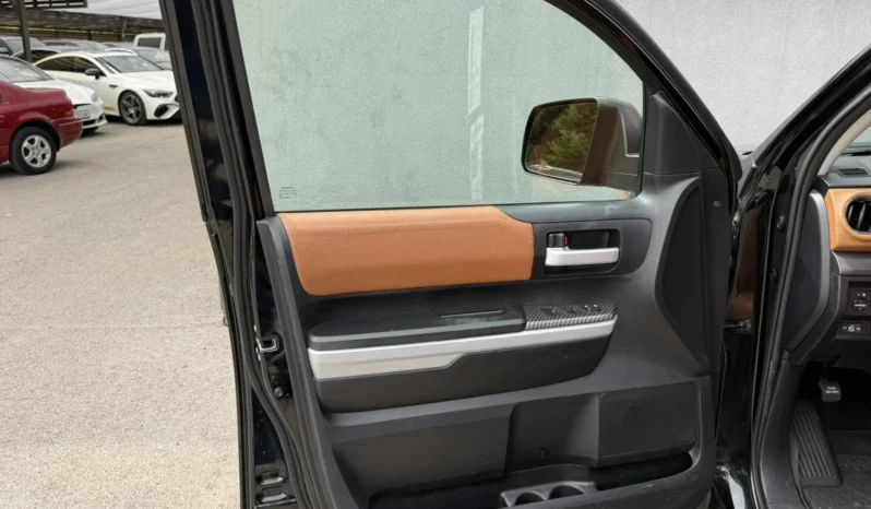 
								Toyota Tundra 5.7L DOUBLE CAB AWD full									