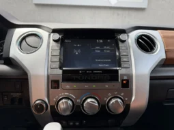 
										Toyota Tundra 5.7L DOUBLE CAB AWD full									