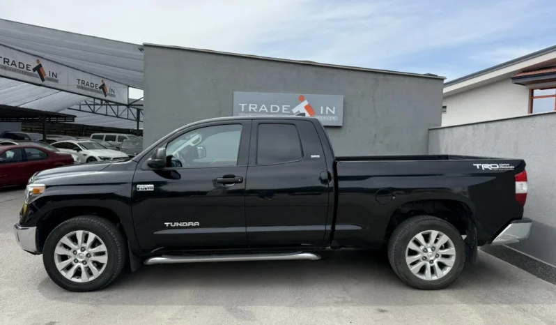 
								Toyota Tundra 5.7L DOUBLE CAB AWD full									