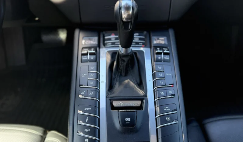 
								Porsche Macan S 3.0L V6 full									