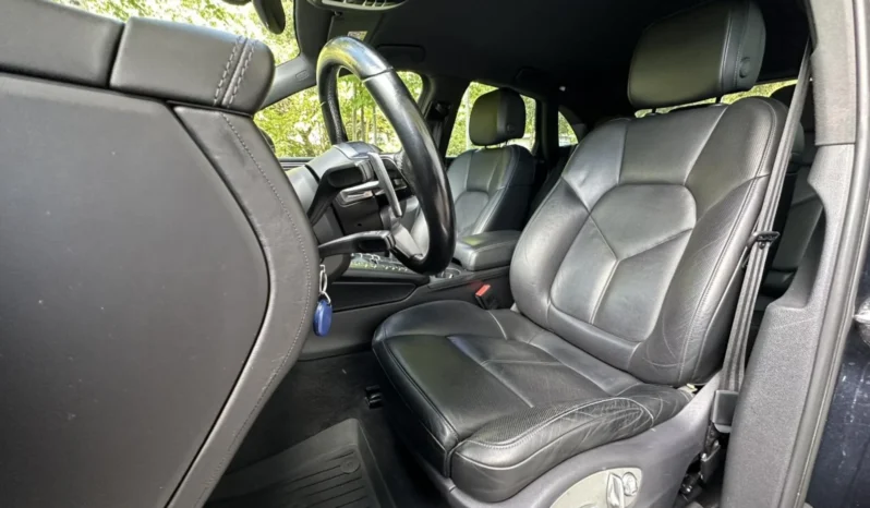 
								Porsche Macan S / 3.0TDI / ПОДГРЕВ / ВЕНТИЛАЦИЯ / КАМЕРА full									