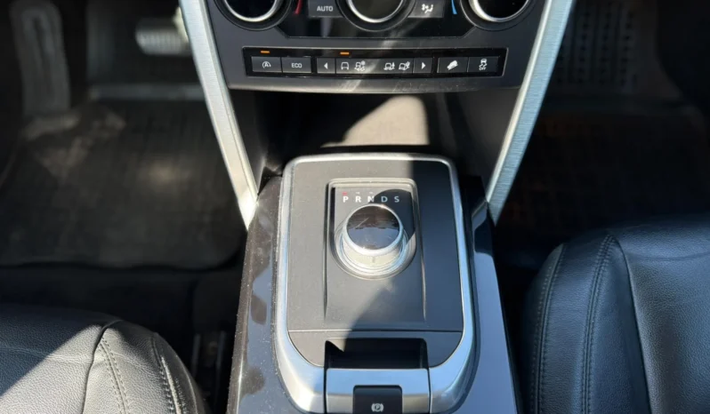 
								Land Rover Discovery Sport 2.2 SD4 full									