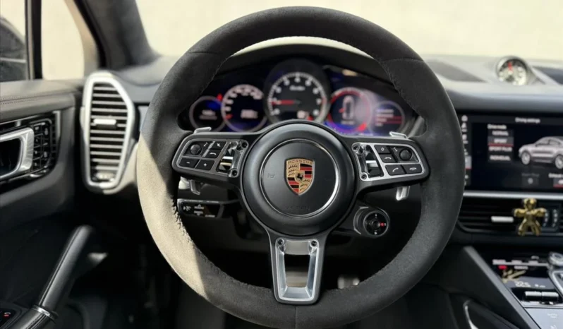 
								Porsche Cayenne TURBO COUPE full									