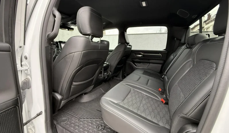 
								Dodge RAM 1500 5.7L ЦЕНА ПРИ ЗАПИТВАНЕ full									