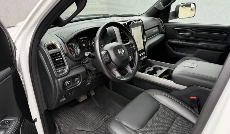 
								Dodge RAM 1500 5.7L ЦЕНА ПРИ ЗАПИТВАНЕ full									