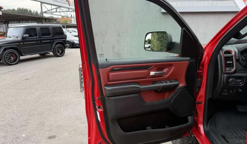
								Dodge RAM 1500 5.7L ЦЕНА ПРИ ЗАПИТВАНЕ full									