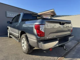 Nissan Titan crew cab 5.6L V8