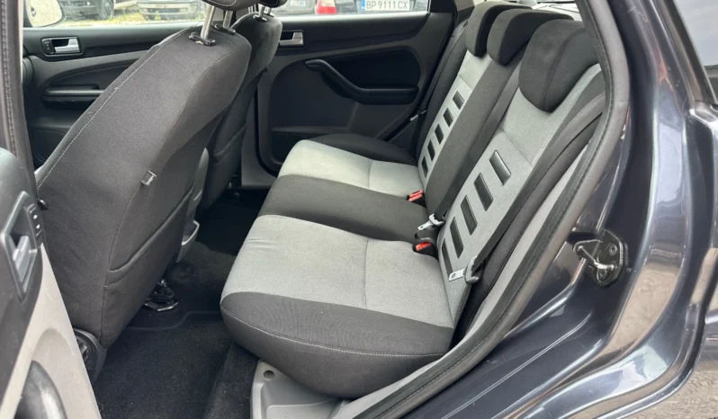 
								Ford Focus 1.6TDCI full									
