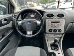 
										Ford Focus 1.6TDCI full									