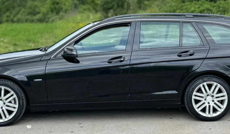 
								Mercedes-Benz C 200 2.2CDI/136кс full									