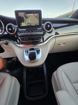 
										Mercedes-Benz V 300 full									