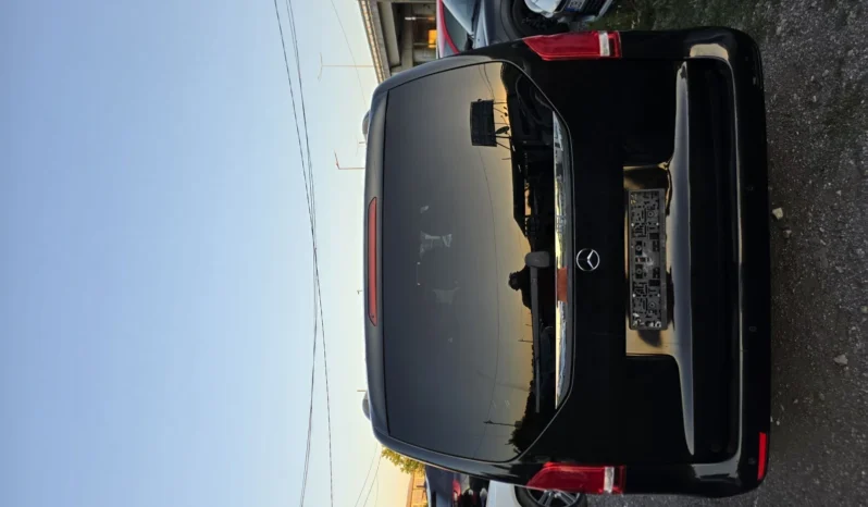 
								Mercedes-Benz V 300 full									