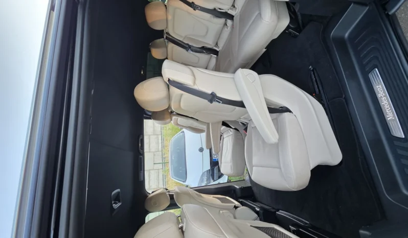 
								Mercedes-Benz V 300 full									