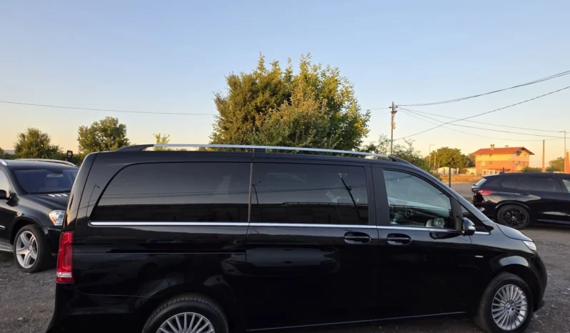 
								Mercedes-Benz V 300 full									