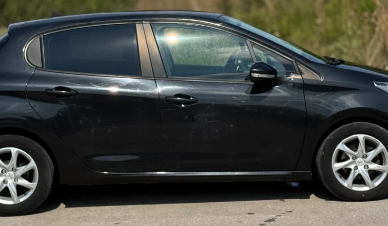 
								Peugeot 208 1.4HDI /70кс АВТОМАТ full									