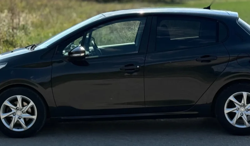 
								Peugeot 208 1.4HDI /70кс АВТОМАТ full									