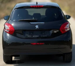
										Peugeot 208 1.4HDI /70кс АВТОМАТ full									