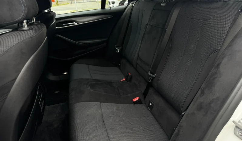 
								BMW 530 d xDrive Touring M-Sport Keyless Distronic AdapLED full									