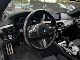 
										BMW 530 d xDrive Touring M-Sport Keyless Distronic AdapLED full									