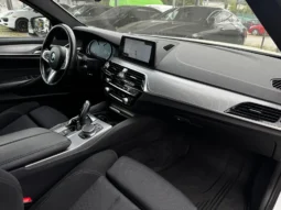 
										BMW 530 d xDrive Touring M-Sport Keyless Distronic AdapLED full									