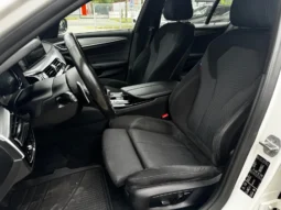 
										BMW 530 d xDrive Touring M-Sport Keyless Distronic AdapLED full									