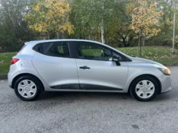 
										Renault Clio 1.2i / ОБСЛУЖЕН full									