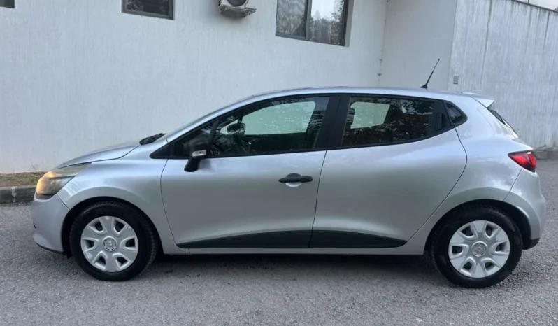 
								Renault Clio 1.2i / ОБСЛУЖЕН full									